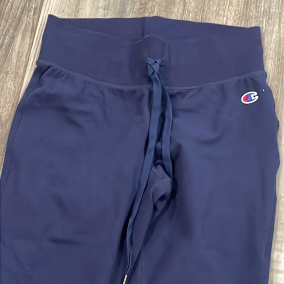 Champion Slim Fit Navy Jogger Size Medium - Picture 2 of 6